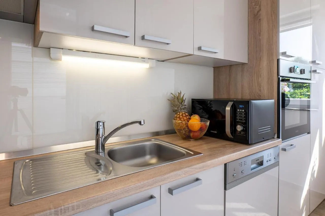 Apartment A&D Mandre 0*,  Croatia